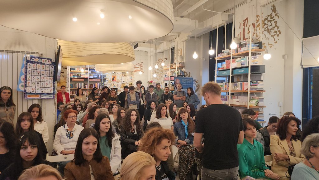 Dialog despre Matuf, peruchierul, la Librăria Humanitas Cișmigiu