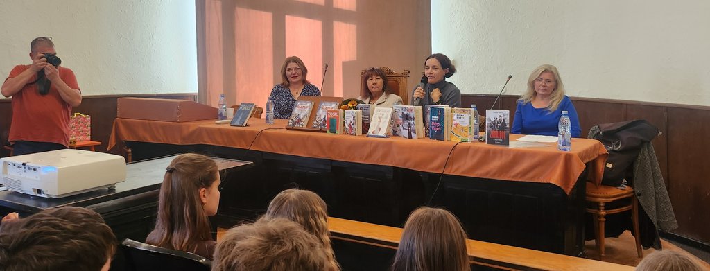 Participanți la întâlnirea de la BCU Cluj