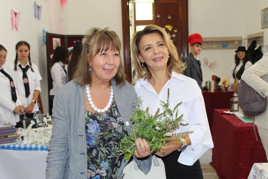 Întâlnirea cu elevii de la Colegiul Costache Negri din Galați