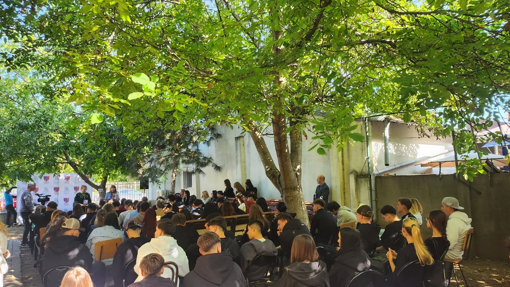 Întâlnirea cu cititorii la Biblioteca din Giurgiu
