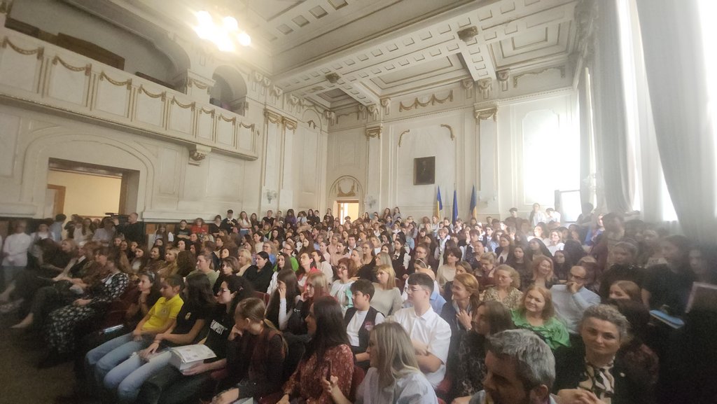 Public la întâlnirea literară de la Târgu Mureș