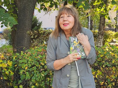 When People Stop Being People: Platanos by Doina Ruști