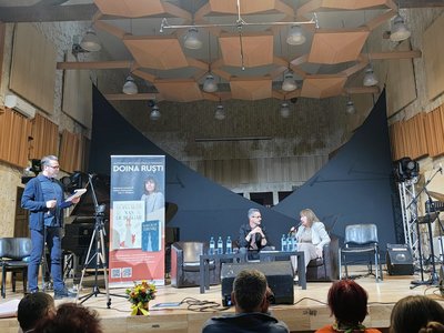 Ploiești: The Tour of the Five Stories, an Introduction to the Novel Bulgarian Nose